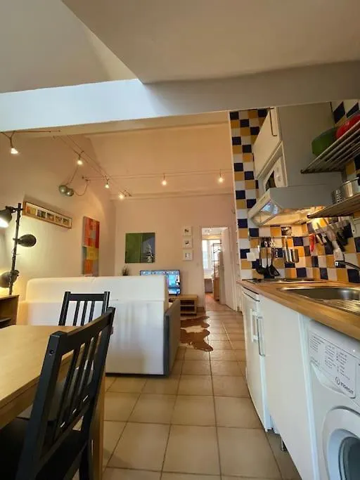 Cosy Appartement Place Des Abbesses-Sacre-Coeur ! Paris Apartment